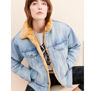 Levi's Light Blue Denim Jacket with Faux Fur Collar